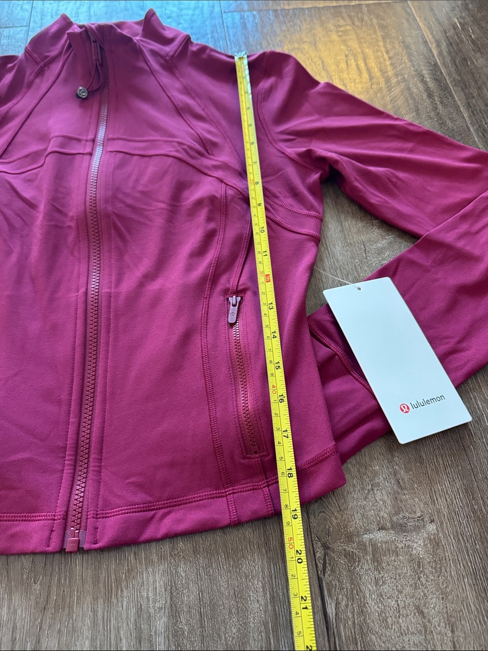 Lululemon Define Cropped Jacket Nulu Raspberry Rave Size 8 NWT - Picture 2 of 9